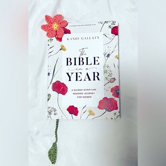 Hand-made CROCHET flower bookmarks! So adorable and made to order ! - Picture 1 of 3